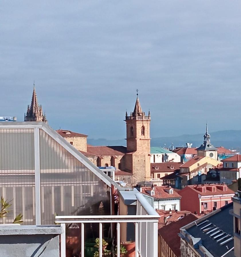 Atico Quintana I - Con Terraza, Vistas A La Ciudad, En El Centro, Con Wifi Y Garaje Apartman Oviedo Kültér fotó
