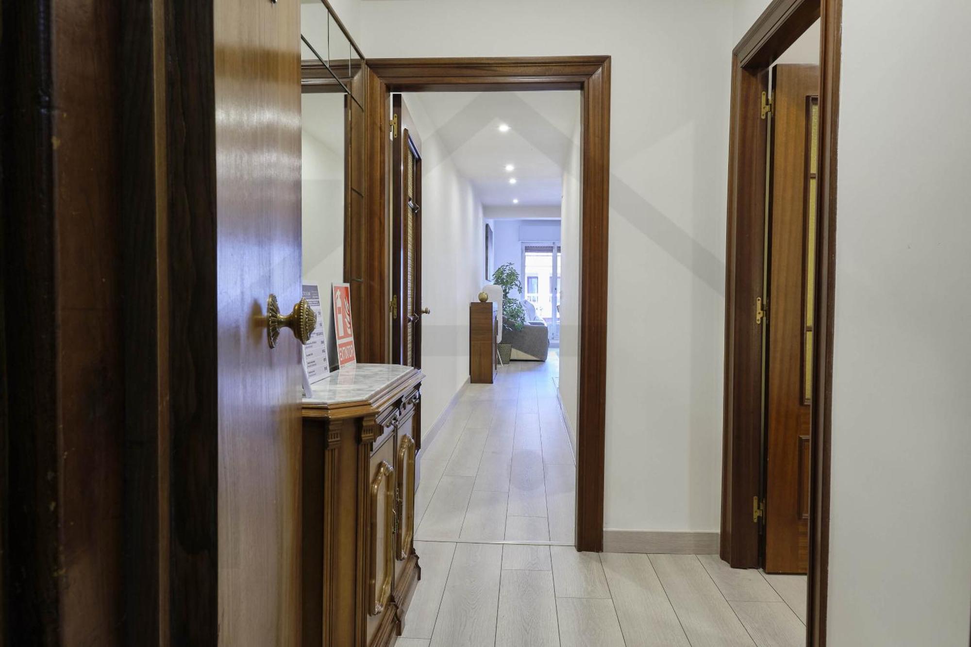Atico Quintana I - Con Terraza, Vistas A La Ciudad, En El Centro, Con Wifi Y Garaje Apartman Oviedo Kültér fotó