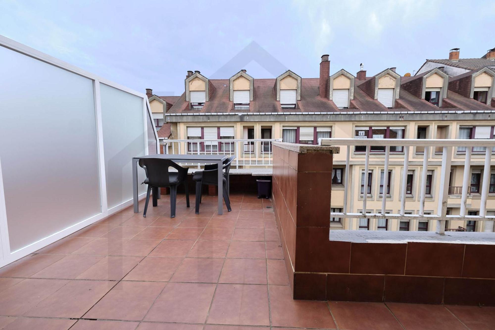 Atico Quintana I - Con Terraza, Vistas A La Ciudad, En El Centro, Con Wifi Y Garaje Apartman Oviedo Kültér fotó