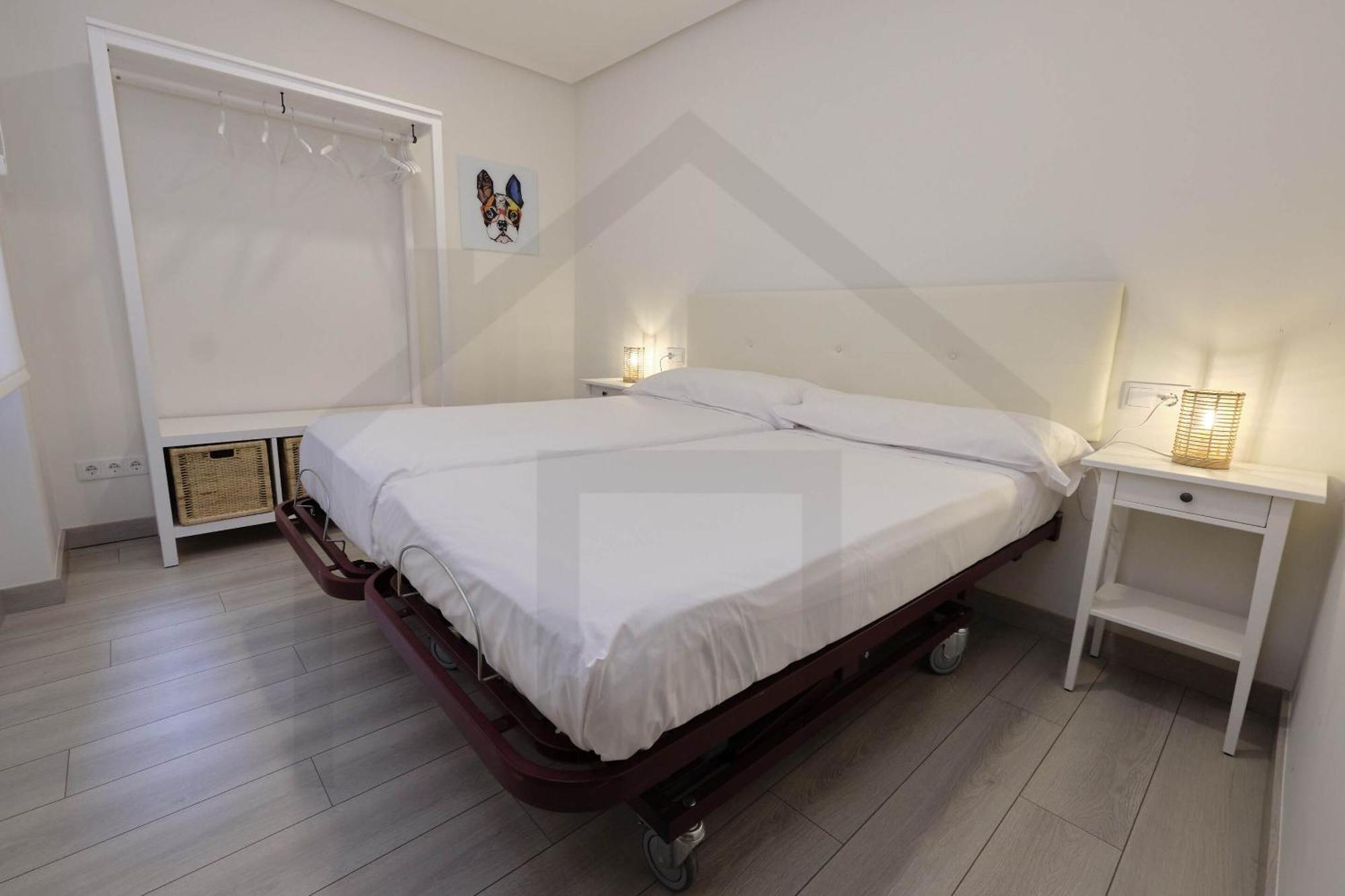 Atico Quintana I - Con Terraza, Vistas A La Ciudad, En El Centro, Con Wifi Y Garaje Apartman Oviedo Kültér fotó