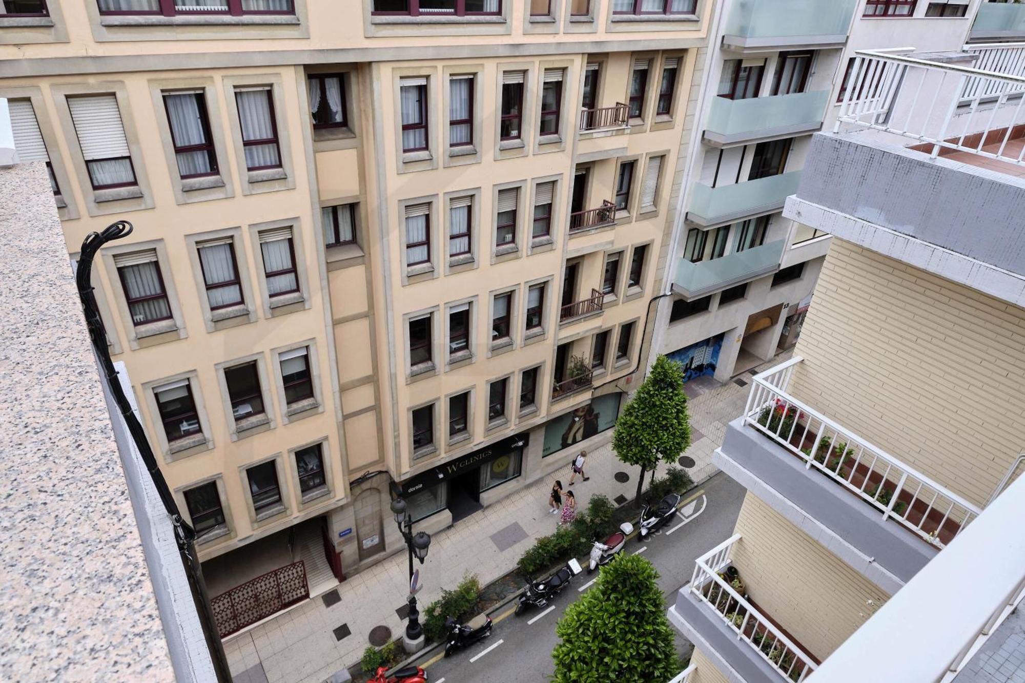 Atico Quintana I - Con Terraza, Vistas A La Ciudad, En El Centro, Con Wifi Y Garaje Apartman Oviedo Kültér fotó
